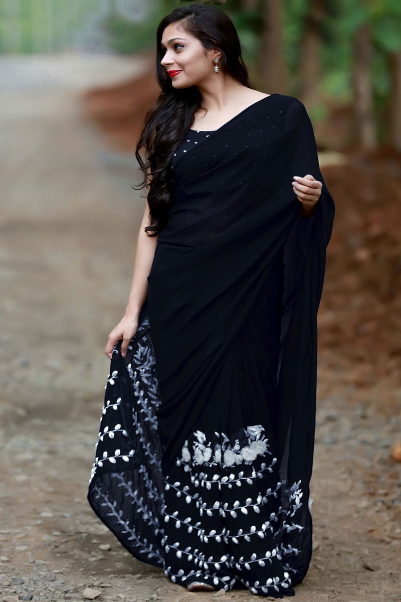 প্রিমিয়াম সফট ইন্ডিয়ান ওয়েটলেস জর্জেট শাড়ী ব্লাউস পিস্ সহ